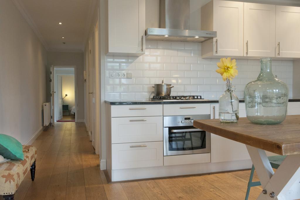 Canal Studio Apartment Амстердам Номер фото